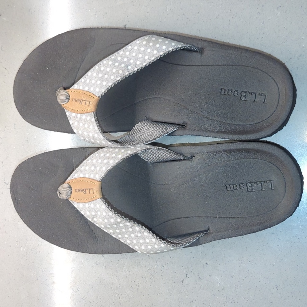 LL Bean flip flops